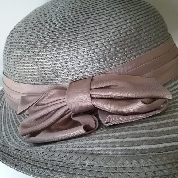 Sylvia Elegant hat - Picture 5 of 11